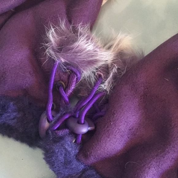 JUST IN fingerless gloves PURPLE - Picture 2 of 3